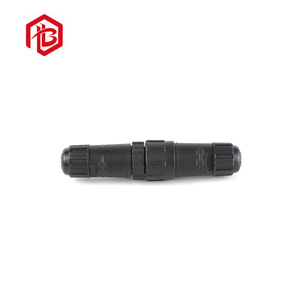 Kundenspezifischer Steckeradapter von Buchse auf Stecker